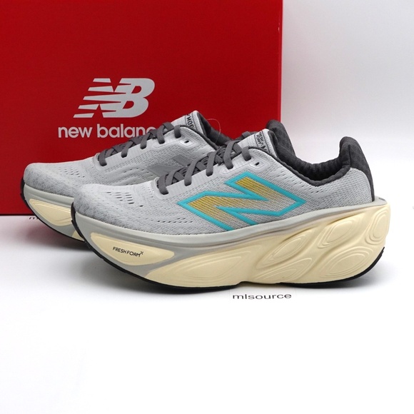 NEW New Balance Fresh Foam X More v5 Sneakers - Picture 1 of 7
